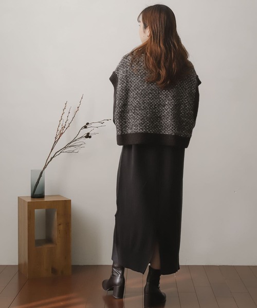 SENSE OF PLACE by URBAN RESEARCH(センスオブプレイスバイアーバンリサーチ)の「ストレッチレイヤードニットワンピース(ワンピース・レディース・グリーン/アイボリー/チャコールグレー・ONE)」の21枚目の写真