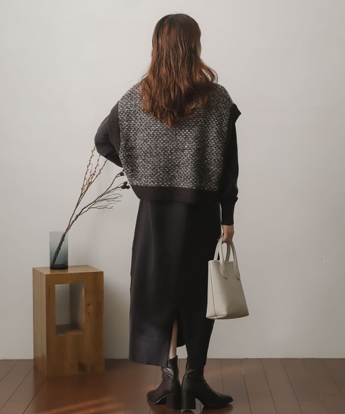 SENSE OF PLACE by URBAN RESEARCH(センスオブプレイスバイアーバンリサーチ)の「ストレッチレイヤードニットワンピース(ワンピース・レディース・グリーン/アイボリー/チャコールグレー・ONE)」の22枚目の写真