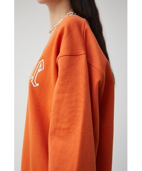 AZUL by moussy（アズールバイマウジー）の「LOGO V/NECK LOGO SWEAT TOPS/ロゴVネックロゴスウェットトップス（スウェット・レディース・チャコールグレー/オレンジ/ネイビー・SMALL/MEDIUM）」の21枚目の写真