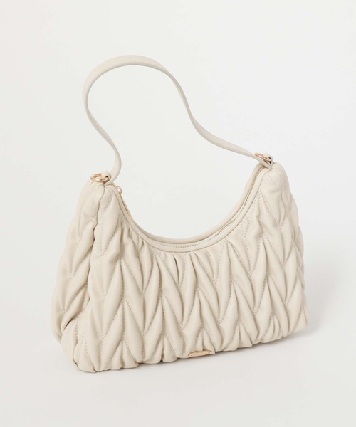 archives（アルシーヴ）の「ウェーブキルトバッグ（ハンドバッグ・レディース・ブラック/アイボリー/ピンクベージュ・FREE）」の17枚目の写真