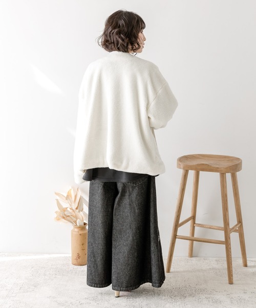 iS ScoLar(イズスカラー)の「523088:蝶花刺繍デニムパンツ(デニムパンツ・レディース・ブラック/ブルー・M)」の14枚目の写真