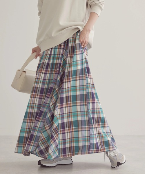 AMERICAN HOLIC（アメリカンホリック）の「フワッとギャザースカート（スカート・レディース・ブルー系その他7/チェック/マルチ/グリーン系その他5/ドット/オレンジ・M/L）」の6枚目の写真