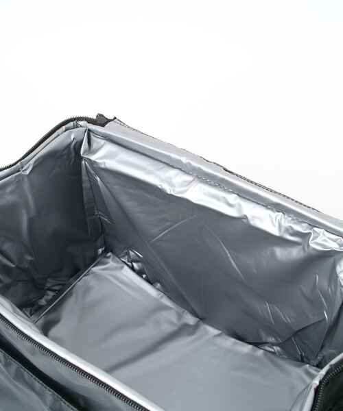 salle de bal（サルデバル）の「PEANUTS / ピーナッツ Snoopy スヌーピー クーラーバッグ L 保温バッグ　保冷バッグ 20L  Snoopy cooler L FRH（トートバッグ・レディース・ベージュ/ホワイト/ブラック・L）」の6枚目の写真