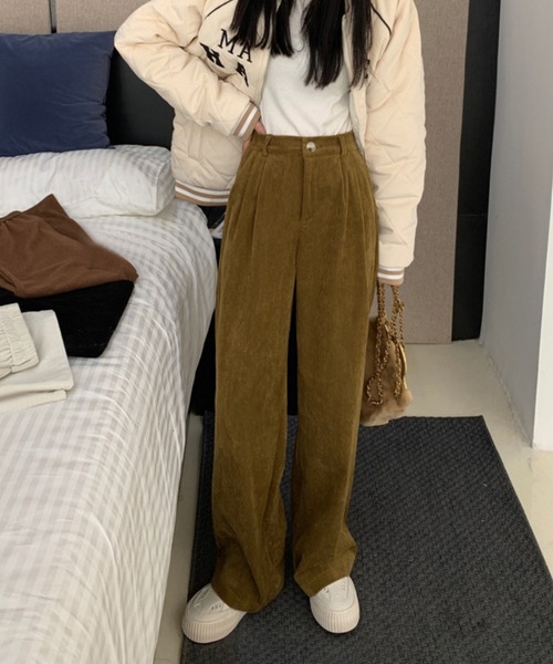 aimoha(アイモハ)の「コーディロイタックワイドパンツ(その他パンツ・レディース・ブラック/ホワイト/イエロー/チョコ・SMALL/MEDIUM/LARGE)」の18枚目の写真