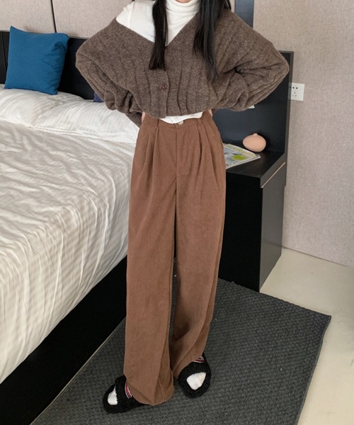 aimoha(アイモハ)の「コーディロイタックワイドパンツ(その他パンツ・レディース・ブラック/ホワイト/イエロー/チョコ・SMALL/MEDIUM/LARGE)」の20枚目の写真