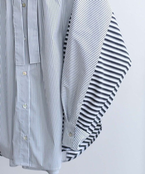 Eimee Law（エイミーロウ）の「ドロストネック ストライプブラウス（シャツ/ブラウス・レディース・オフホワイト/サックスブルー/ブルー・38）」の8枚目の写真