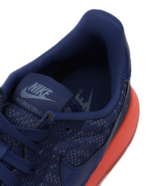 NIKE SPORTSWEAR（ナイキスポーツウェアー）の「ウィメンズ ナイキ インターナショナリスト ジャカード NIKE WMNS INTERNATIONALIST KJRD 718671-400（スニーカー・レディース・ブルー・23.5cm/23cm/24cm/24.5cm/25cm）」の7枚目の写真