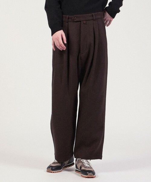 MONITALY(モニタリー)の「MONITALY Triple Tuck Wide Pants ウールナイロン タックパンツ(その他パンツ・メンズ・ブラック/ダークブラウン・32/34)」の3枚目の写真