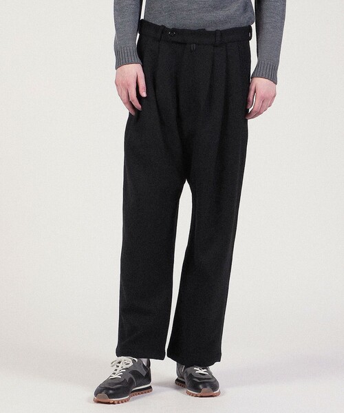 MONITALY(モニタリー)の「MONITALY Triple Tuck Wide Pants ウールナイロン タックパンツ(その他パンツ・メンズ・ブラック/ダークブラウン・32/34)」の5枚目の写真