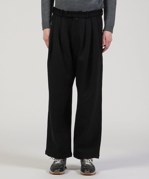 MONITALY(モニタリー)の「MONITALY Triple Tuck Wide Pants ウールナイロン タックパンツ(その他パンツ・メンズ・ブラック/ダークブラウン・32/34)」の9枚目の写真