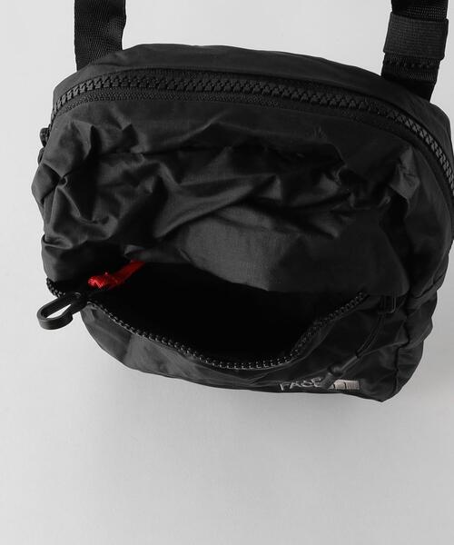 THE NORTH FACE(ザノースフェイス)の「<THE NORTH FACE>グラムショルダー ショルダーバッグ(ショルダーバッグ・メンズ・ブラック・FREE)」の2枚目の写真