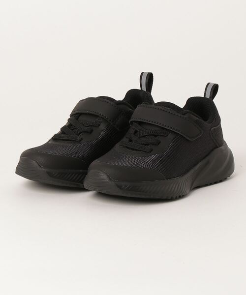 ABC-MART(エービーシーマート)の「ABC SELECT エービーシーセレクト JOG TRAINER(17-23) キッズスニーカー K3000 MONO BLACK(スニーカー・キッズ・ブラック・23.0cm/17/18/22.0cm/21/20/19)」の1枚目の写真