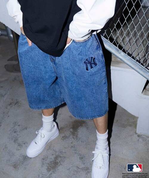 MLB（メジャーリーグベースボール）の「MLB/メジャーリーグベースボール/別注 バギーデニムショーツ/ハーフパンツ/デニムパンツ(限定展開)（デニムパンツ・メンズ・ブルー系その他/サックスブルー/ブラック/ブルー系その他2・LARGE/SMALL/MEDIUM）」の4枚目の写真