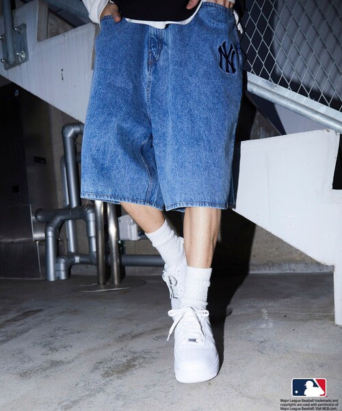 MLB（メジャーリーグベースボール）の「MLB/メジャーリーグベースボール/別注 バギーデニムショーツ/ハーフパンツ/デニムパンツ(限定展開)（デニムパンツ・メンズ・ブルー系その他/サックスブルー/ブラック/ブルー系その他2・LARGE/SMALL/MEDIUM）」の11枚目の写真