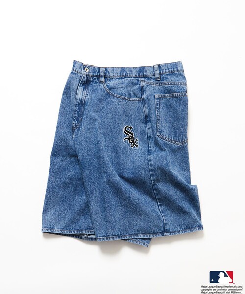 MLB（メジャーリーグベースボール）の「MLB/メジャーリーグベースボール/別注 バギーデニムショーツ/ハーフパンツ/デニムパンツ(限定展開)（デニムパンツ・メンズ・ブルー系その他/サックスブルー/ブラック/ブルー系その他2・LARGE/SMALL/MEDIUM）」の19枚目の写真