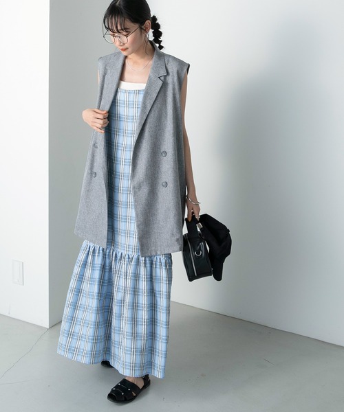 forksy.(フォルクシー)の「【forksy.】バックオープンチェックティアードキャミワンピース(ワンピース・レディース・ブラック/イエロー/ブルー・FREE)」の5枚目の写真