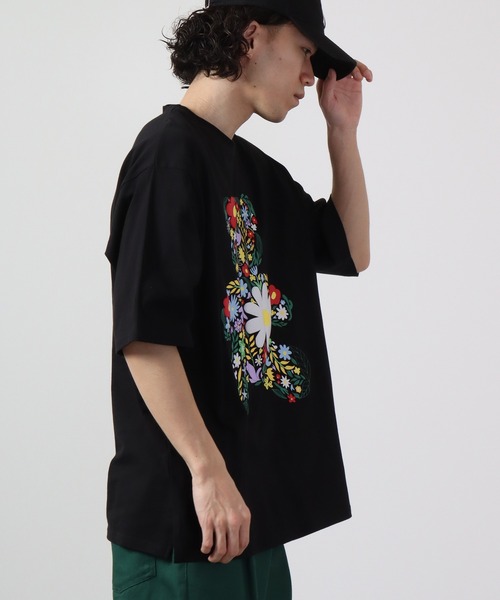 RE730（アールイーセブンサーティー）の「RE730 フラワー ベアコラージュプリント半袖Tシャツ（Tシャツ/カットソー・メンズ・ホワイト/ブラック・L/XL/M）」の12枚目の写真