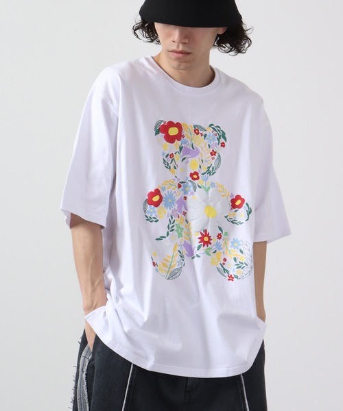 RE730（アールイーセブンサーティー）の「RE730 フラワー ベアコラージュプリント半袖Tシャツ（Tシャツ/カットソー・メンズ・ホワイト/ブラック・L/XL/M）」の4枚目の写真