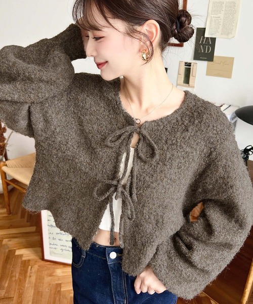 moment+(モーメントプラス)の「【累計販売枚数2万枚突破!】前後2WAYフロントリボンブークレニットカーディガン(カーディガン/ボレロ・レディース・アイボリー/モカ/オレンジ/ベージュ/パープル/チャコールグレー・L/M)」の19枚目の写真