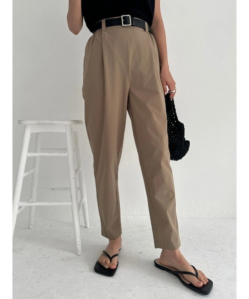 TRUNC(トランクエイティーエイト)の「Ice Touch Tapered Pants(その他パンツ・レディース・グレイッシュベージュ/ブラック・FREE)」の2枚目の写真