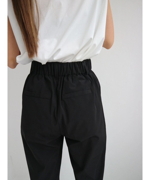 TRUNC(トランクエイティーエイト)の「Ice Touch Tapered Pants(その他パンツ・レディース・グレイッシュベージュ/ブラック・FREE)」の20枚目の写真