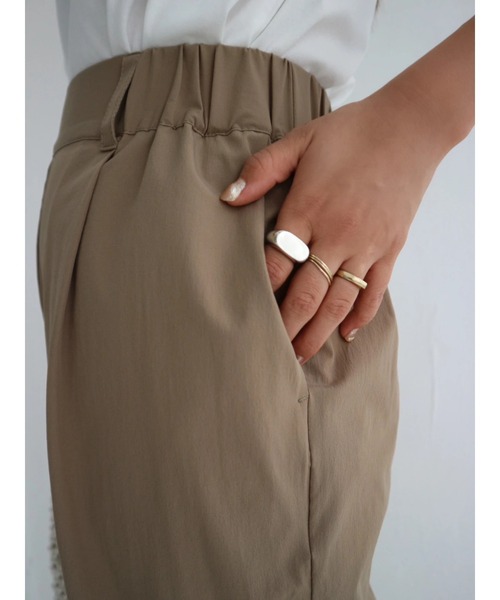 TRUNC(トランクエイティーエイト)の「Ice Touch Tapered Pants(その他パンツ・レディース・グレイッシュベージュ/ブラック・FREE)」の21枚目の写真