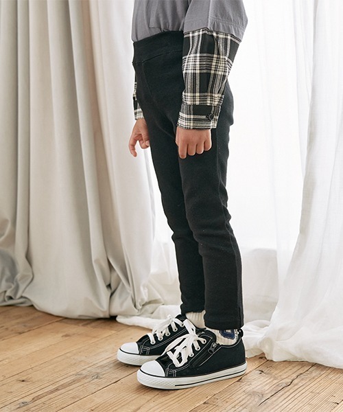 b・ROOM（ビールーム）の「【エニウェアシリーズ】ストレッチスリムパンツ（その他パンツ・キッズ・グレイッシュブルー/ブラック/ダークパープル/カーキ/グレイッシュベージュ・100cm/110cm/120cm/130cm/140cm）」の22枚目の写真