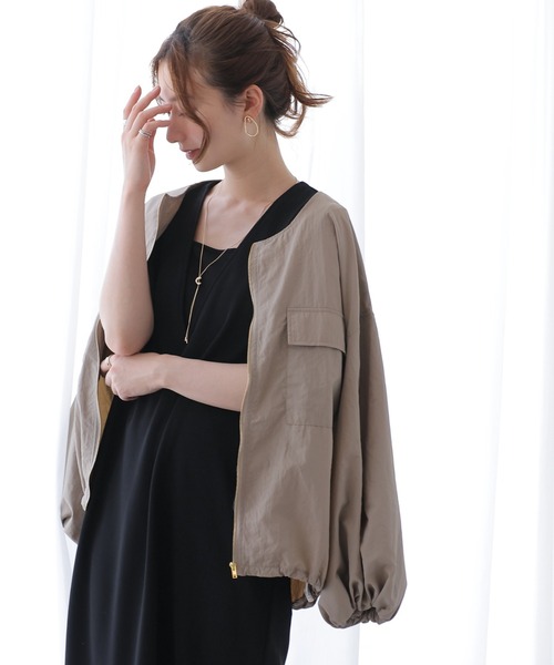 frames RAY CASSIN(フレームスレイカズン)の「ノーカラーバルーンスリーブブルゾン(ブルゾン・レディース・スミクロ/キナリ/グレイッシュベージュ・FREE)」の15枚目の写真