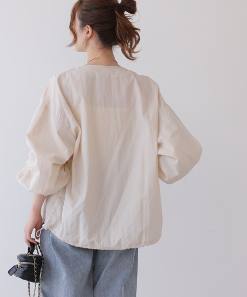 frames RAY CASSIN(フレームスレイカズン)の「ノーカラーバルーンスリーブブルゾン(ブルゾン・レディース・スミクロ/キナリ/グレイッシュベージュ・FREE)」の7枚目の写真