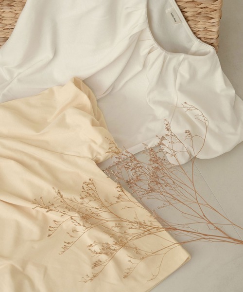 Ambre Neige（アンブルネージュ）の「タックボリュームトップス／【WEB/EC限定商品】（Tシャツ/カットソー・レディース・アイボリー/オフホワイト・FREE）」の13枚目の写真