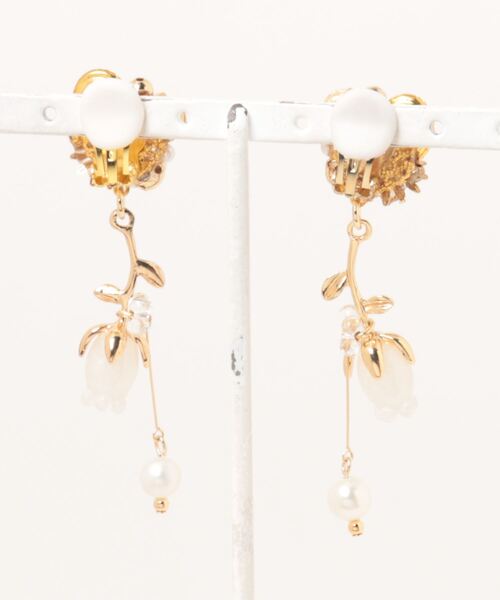 tone(トーン)の「【colzaflap】colzaflap × YM コラボアクセサリー ビジュー×お花パール イヤリング(MA)(イヤリング・レディース・グレー/イエロー・FREE)」の6枚目の写真