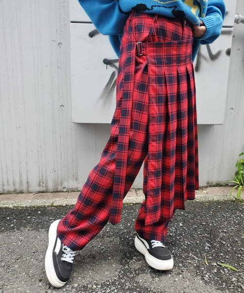 Candy Stripper（キャンディストリッパー）の「WRAP CHECK パンツ（その他パンツ・レディース・ホワイト×ブラック/レッド・2）」の11枚目の写真