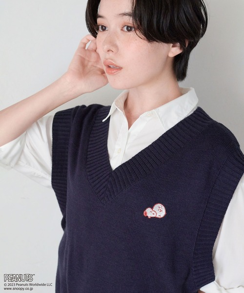 セール】【ピーナッツ/PEANUTS】スヌーピー刺繍ベスト（ニット