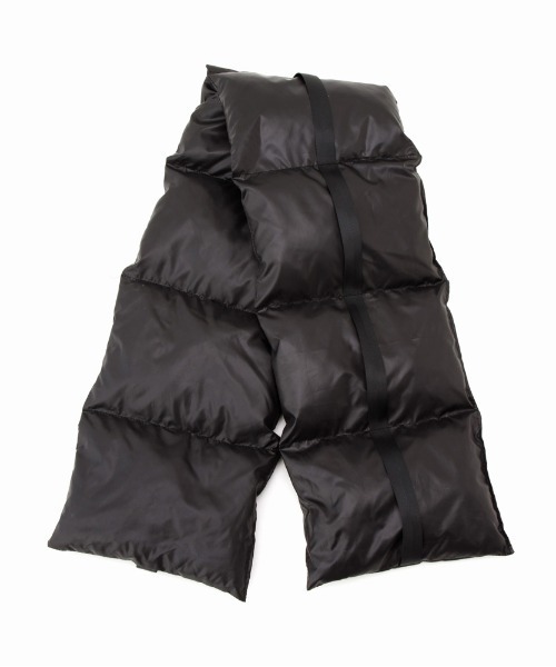 CONTROL FREAK(コントロールフリーク)の「CONTROL FREAK(コントロールフリーク)ダウン風テープ付きマフラー(マフラー・レディース・ベージュ/ブラック/グリーン・FREE)」の15枚目の写真