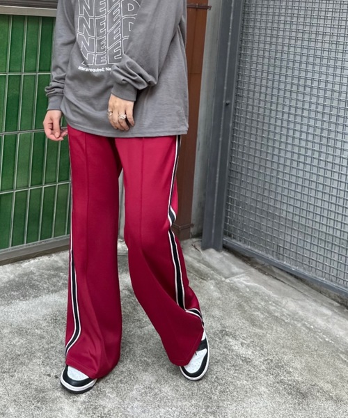 mi via loca(ミヴィアロカ)の「サイドラインジャージフレアパンツ(その他パンツ・レディース・レッド/チャコールグレー/ブラック・FREE)」の18枚目の写真