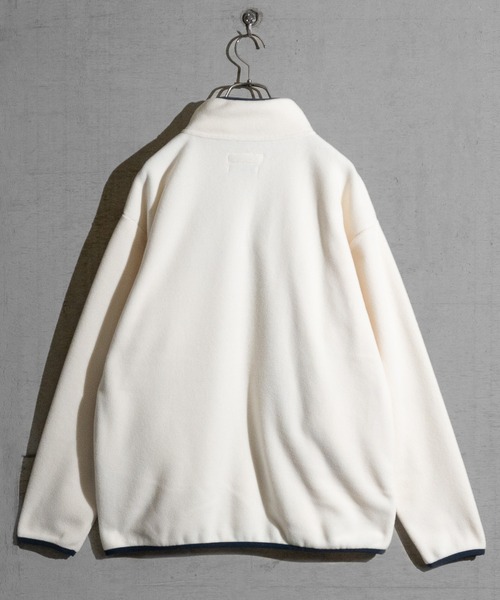 GLOVE HOUSE（グローブハウス）の「【a】ワンポイント刺繍 パイピング フリースハーフジッププルオーバー（スウェット・メンズ・ベージュ/アイボリー/チャコールグレー/ブラック・X-LARGE/LARGE/MEDIUM）」の6枚目の写真