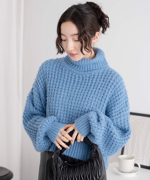 WEGO（ウィゴー）の「WEGO/タートルネックワッフルショートプルオーバー（ニット/セーター・レディース・ブルー/オフホワイト/ブラック・FREE）」の20枚目の写真