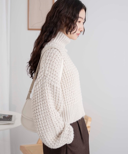 WEGO（ウィゴー）の「WEGO/タートルネックワッフルショートプルオーバー（ニット/セーター・レディース・ブルー/オフホワイト/ブラック・FREE）」の14枚目の写真