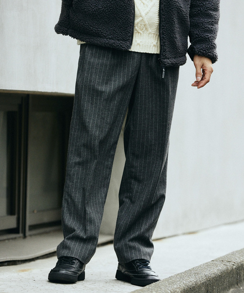 JOURNAL STANDARD relume（ジャーナルスタンダード　レリューム）の「BRUSHED TR 2TUCK SLACKS（スラックス・メンズ・グレー/ベージュ/チャコールグレー・LARGE/MEDIUM）」の3枚目の写真