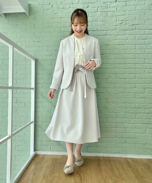 couture brooch（クチュールブローチ）の「◆【セレモニーシーン/お仕事にも】パール調釦ラッフルブラウス（シャツ/ブラウス・レディース・アイボリー/ネイビー・34/36/40/38/42）」の10枚目の写真