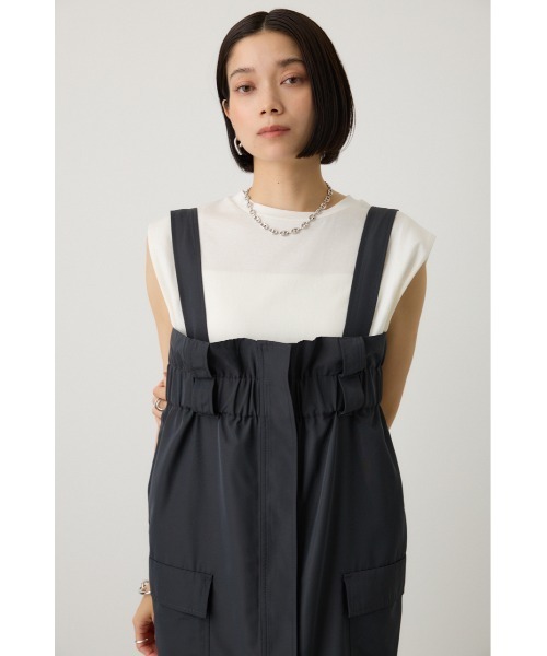 crie conforto（クリーコンフォルト）の「2WAYカーゴジャンパースカート（ジャンパースカート・レディース・ライトカーキ/チャコールグレー・FREE）」の6枚目の写真