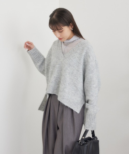 SUGAR グレー 長袖セーター SUGAR ROSE（シュガーローズ）の「SUGAR ROSE スパークルVネックニット