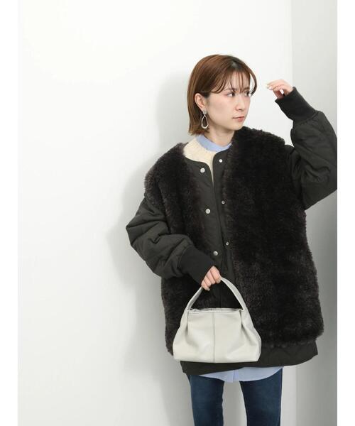 Samansa Mos2 blue（サマンサモスモスブルー）の「ボアベスト付リバーシブルブルゾン（ブルゾン・レディース・カーキ/チャコールグレー/キナリ・F）」の6枚目の写真