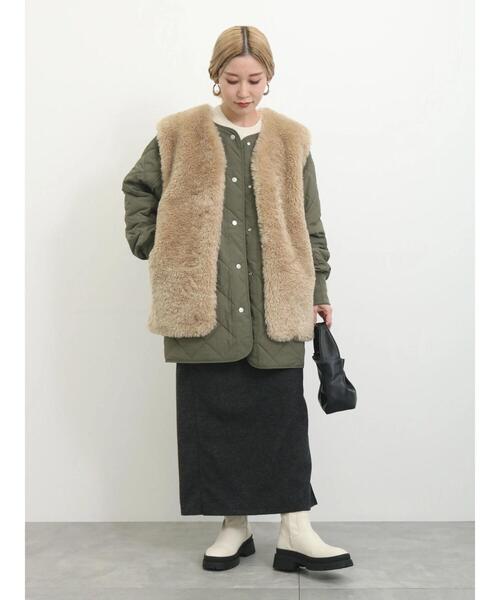 Samansa Mos2 blue（サマンサモスモスブルー）の「ボアベスト付リバーシブルブルゾン（ブルゾン・レディース・カーキ/チャコールグレー/キナリ・F）」の12枚目の写真