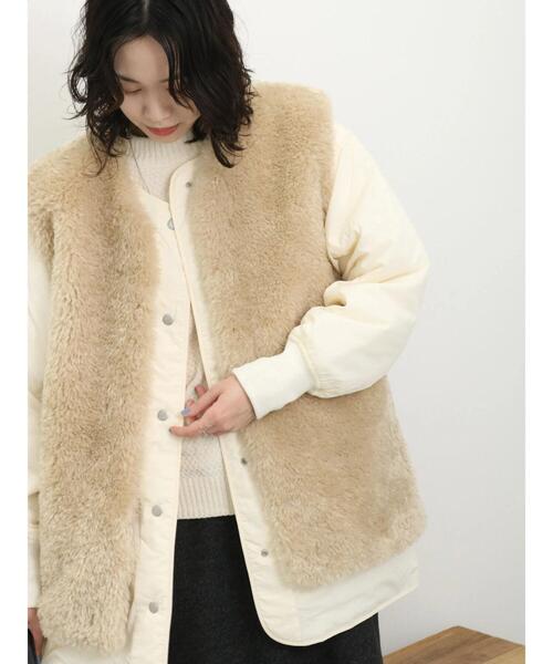 Samansa Mos2 blue（サマンサモスモスブルー）の「ボアベスト付リバーシブルブルゾン（ブルゾン・レディース・カーキ/チャコールグレー/キナリ・F）」の14枚目の写真