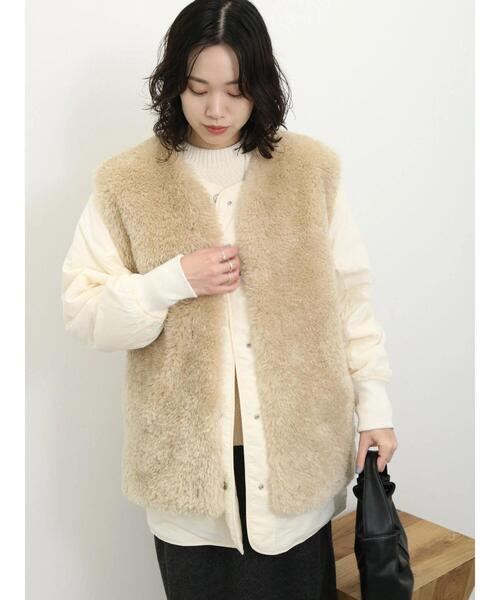 Samansa Mos2 blue（サマンサモスモスブルー）の「ボアベスト付リバーシブルブルゾン（ブルゾン・レディース・カーキ/チャコールグレー/キナリ・F）」の15枚目の写真