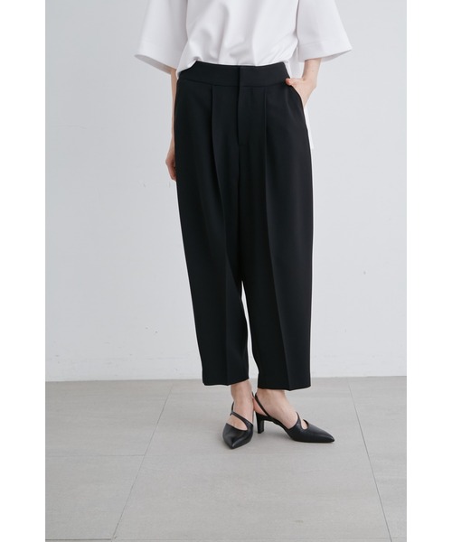 MIESROHE（ミースロエ）の「コクーンシルエット強撚デニムパンツ