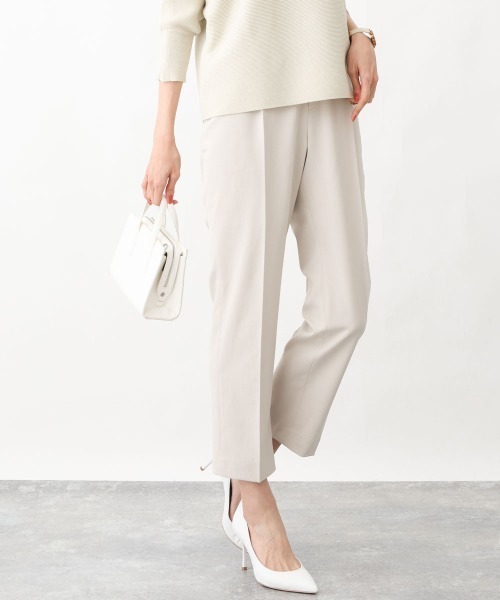 MK MICHEL KLEIN(エムケーミッシェルクラン)の「テーパードパンツ/セットアップ対応/洗える(スラックス・レディース・ネイビー/ライトグレー/ベージュ・36/40/38)」の1枚目の写真