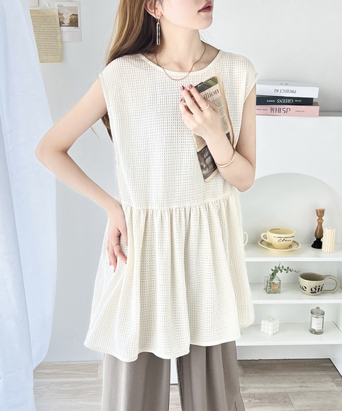 classicalelf（クラシカルエルフ）の「愛され大人フェミニン。前後2wayペプラムジレ（ベスト・レディース・アイボリー/ブラック・X-LARGE/SMALL/MEDIUM/LARGE）」の6枚目の写真