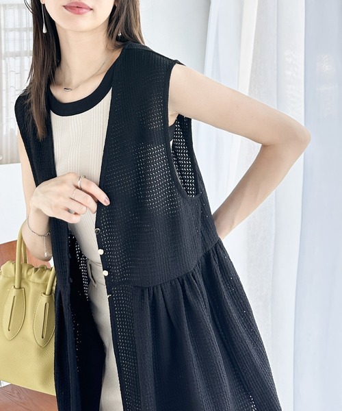 classicalelf（クラシカルエルフ）の「愛され大人フェミニン。前後2wayペプラムジレ（ベスト・レディース・アイボリー/ブラック・X-LARGE/SMALL/MEDIUM/LARGE）」の13枚目の写真